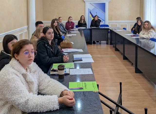  Уважні слухачі.jpg